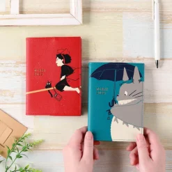 Agendas Et Calendriers|Maison Ghibli Agenda feutrine 2025 Kiki & Jiji sur le balai - Kiki la petite sorciè